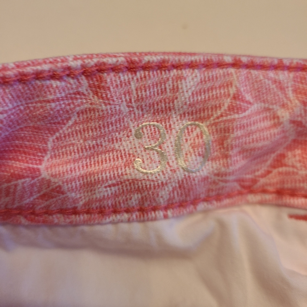 Tommy Bahama Denim Boardwalk Pink Floral 15" Clamdigger Shorts Size 30 - Picture 10 of 12